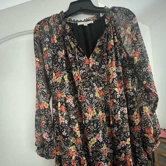 Floral Tie Neck Swing Dress - Picture 4 of 6